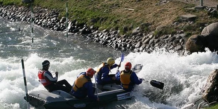 XXL rafting na umelom kanáli v Liptovskom Mikuláši - otvorenie vodáckej sezóny 2014