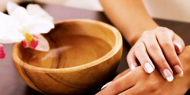 Zdravé a krásne nechty s japonskou manikúrou a lakovaním shellac