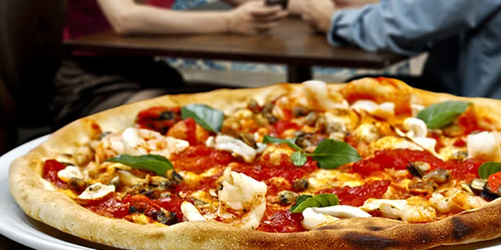 Chrumkavá PIZZA podľa vlastného výberu
