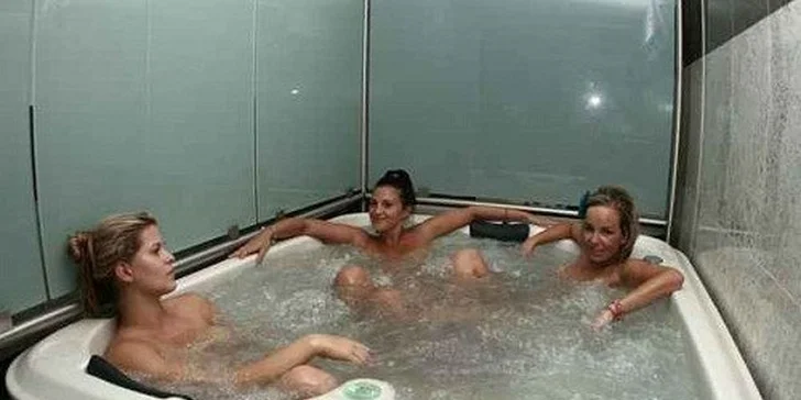Wellness, bazénový svet a fitness pre 2 osoby