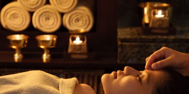 Kráľovská celotelová thajská masáž s aromaolejom