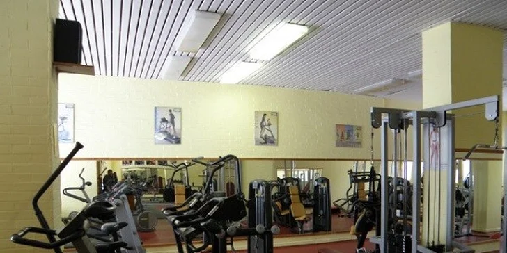 Štíhla so skupinovými tréningami, fitness a osobným trénerom vo Fitness Pohoda