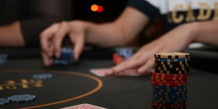Kurz pokru alebo Párty poker so Spade poker