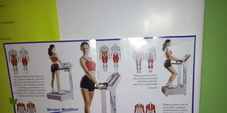 Ženské fitness alebo vibračná plošina