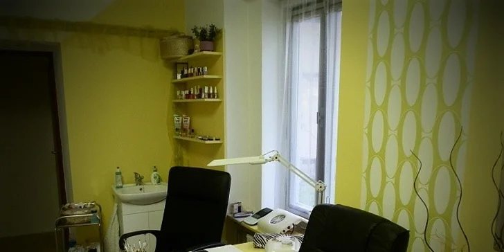 Štýlové gélové nechty v salóne Pink