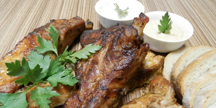 2 kg pečených rebierok vo vidieckom duchu