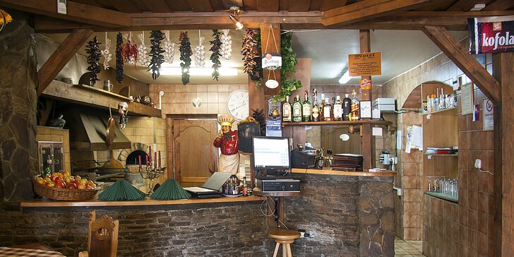 Voľná konzumácia za 20 € v reštaurácii Vlčí dvor v príjemnom horskom prostredí Veľkej Fatry a Nízkych Tatier
