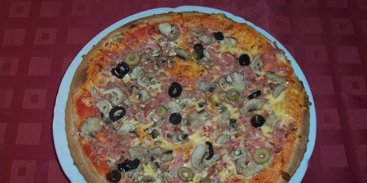 Lahodná pizza veľkosti L alebo delikátne cestoviny 