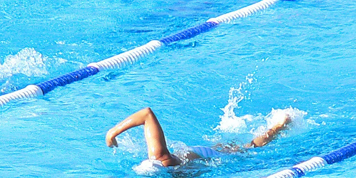 Plávanie dospelých, rodičov s deťmi alebo aquafitness