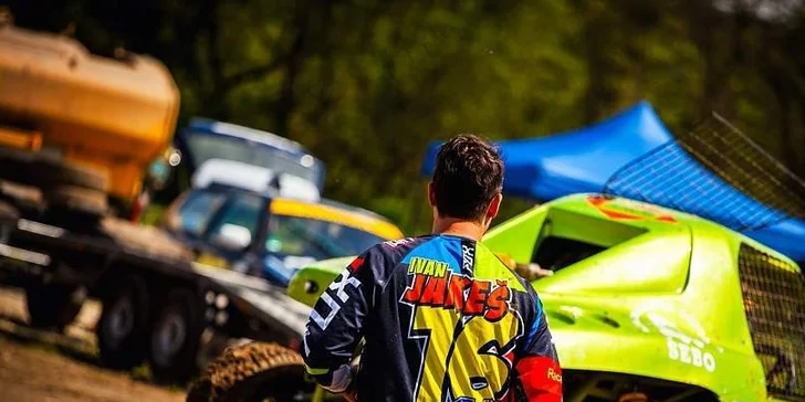 Adrenalínová jazda autokrosovým špeciálom na uzavretej rallycrosovej trati - 20 kôl