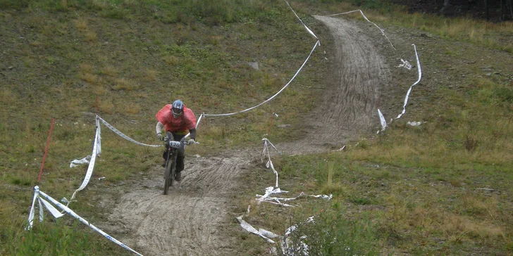 Downhill Kubínska Hoľa - letný adrenalín na horách