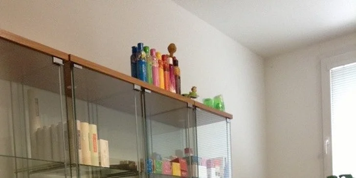 Celotelová akupresúrna masáž alebo bodová masáž