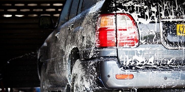 Umytie a voskovanie auta nanotechnológiou