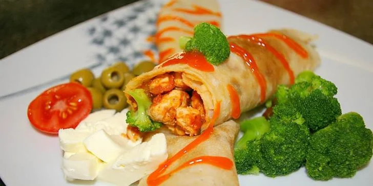 Lahodné palacinky s džúsom v centre mesta