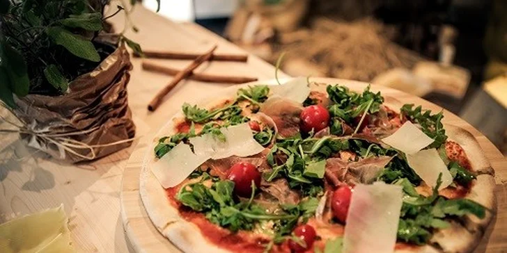 Prázdninová chrumkavá talianska pizza z Via Roma