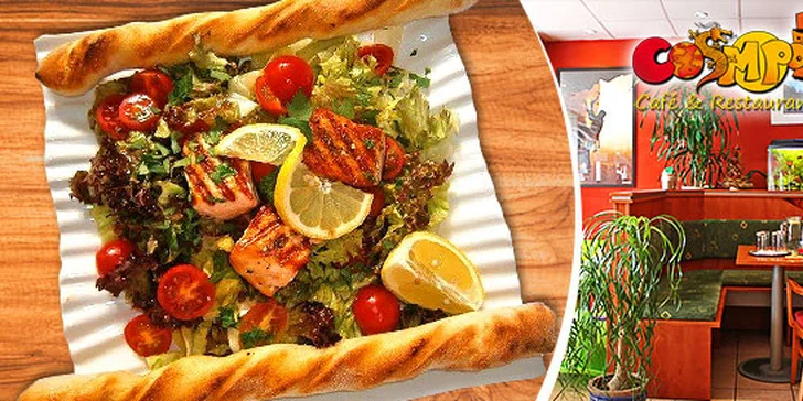 Svieži letný šalát s grilovaným lososom alebo tuniakom, pizza rožky a úžasný dresing