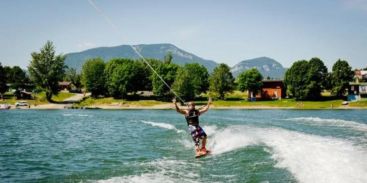 Vzrušujúce vodné športy v novootvorenom adrenalínovom centre na Liptovskej Mare