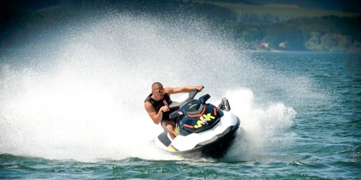 Vzrušujúce vodné športy v novootvorenom adrenalínovom centre na Liptovskej Mare