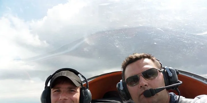 Vzrušujúci let lietadlom CESSNA 150 alebo CESSNA 172. Teraz špeciálne darčekové balíčky!