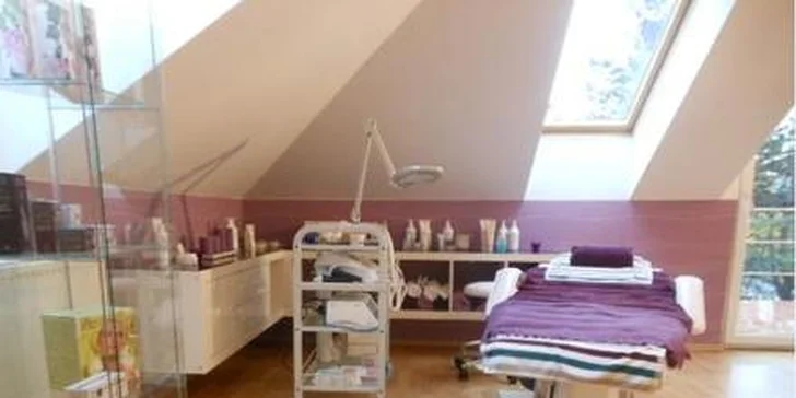 Ošetrenie ultrazvukom s kyselinou hyalurónovou