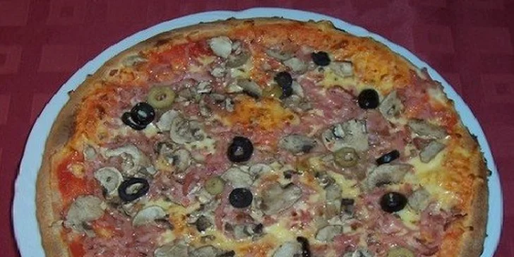 2x pizza veľkosti L alebo 1x pizza veľkosti XL
