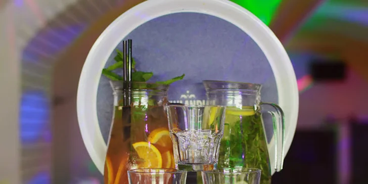 Miešané alko a nealko drinky v centre mesta za polovičnú cenu