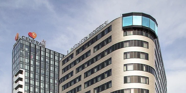 Romantický luxusný pobyt v Lindner Hoteli Gallery Central Bratislava**** s panoramatickým výhľadom