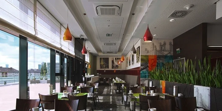 Romantický luxusný pobyt v Lindner Hoteli Gallery Central Bratislava**** s panoramatickým výhľadom