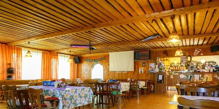Chrumkavá pizza Na Sásovskej terase - na výber z 18 druhov