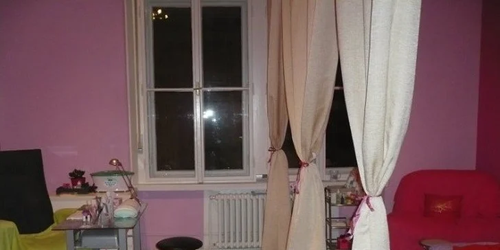 BIO pokrytie a predĺženie nechtov "Dance of Colors" u Barbory Balúchovej