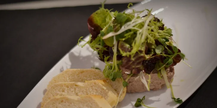 3-chodové menu so steakom a pohárom frankovky pre DVOCH