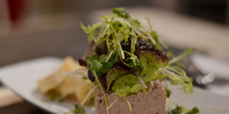 3-chodové menu so steakom a pohárom frankovky pre DVOCH