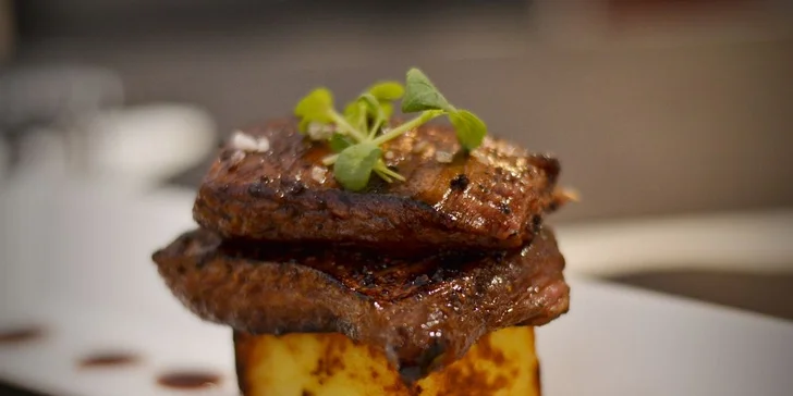 3-chodové menu so steakom a pohárom frankovky pre DVOCH
