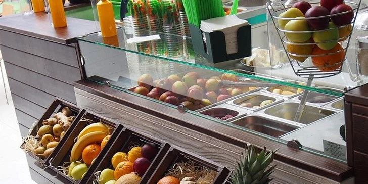 Ľadovo osviežujúce smoothie plné ovocnej chuti