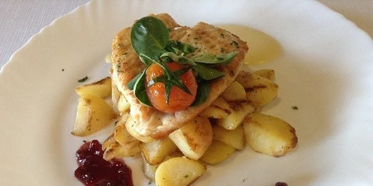 Kurací steak s brusnicami na smotanovej omáčke