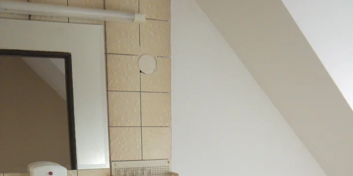 Rodinný oddych v prírode pri jazere