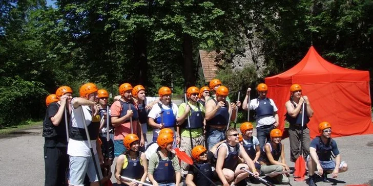 Rafting na vodnom kanáli alebo splavovanie Váhu na Liptove