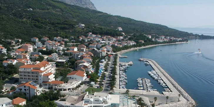 7 dní na Makarskej Riviére, Tučepi