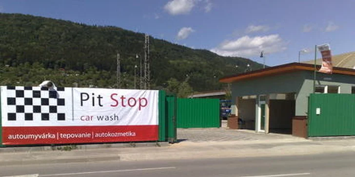 Kompletné ručné umytie auta s tepovaním, voskovaním alebo vyčistením klimatizácie