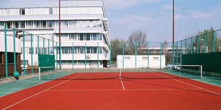 Prenájom tenisového kurtu - 1, 5 alebo 10 hodín
