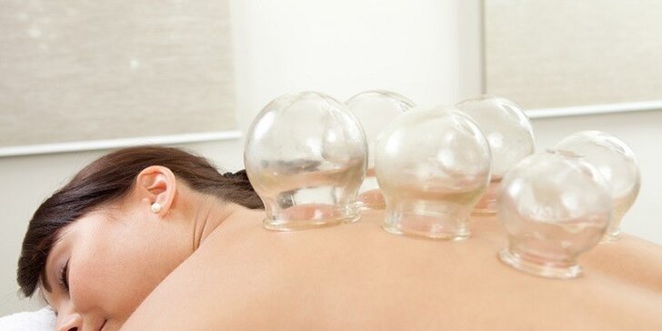 Uvoľnite sa na hodinovej relaxačnej masáži s bankovaním a ošetrením lymfatických uzlín