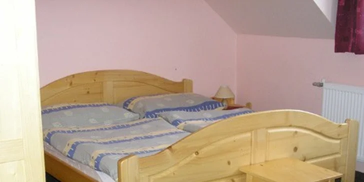 Predĺžený víkend v rodinnom penzióne s výhľadom na lyžiarsku dráhu a prekrásnu prírodu + polpenzia