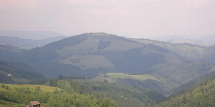 Predĺžený víkend v rodinnom penzióne s výhľadom na lyžiarsku dráhu a prekrásnu prírodu + polpenzia