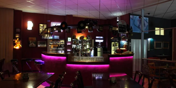 Osviežujúce miešané drinky v známom Malbo Caffé