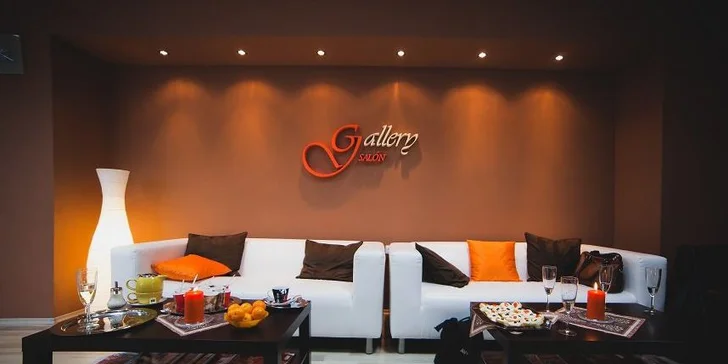Trendy strih s masážou a kaviárovou kúrou v centre mesta
