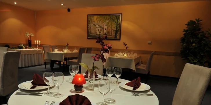 Romantický jesenný wellness pobyt pre 2 osoby alebo pobyt na SILVESTER vrátane Silvestrovského večera