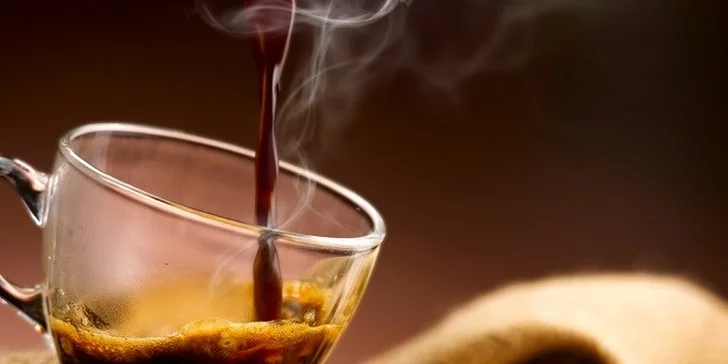 Degustácia exkluzívnej kávy aj s croissantom pre pravých kávičkárov v centre mesta