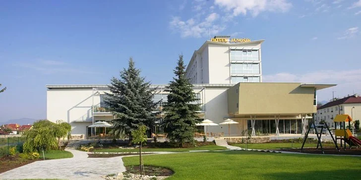 Pobyt v centre Lipt. Mikuláša v Hoteli Jánošík****: 4x sauna, bazén a zľava do reštaurácie