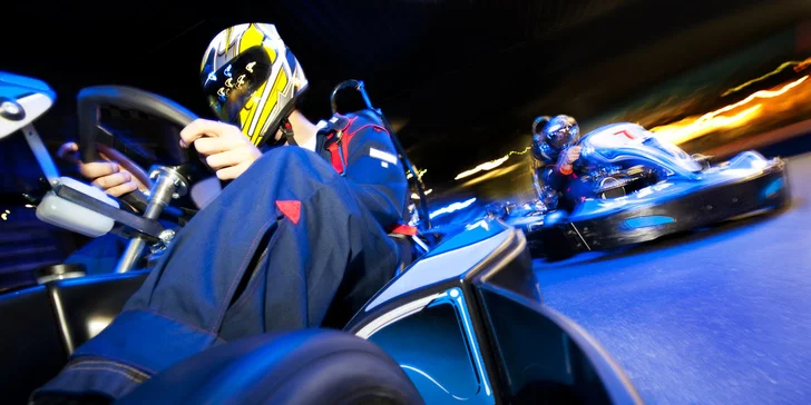 Adrenalínová jazda na motokárach