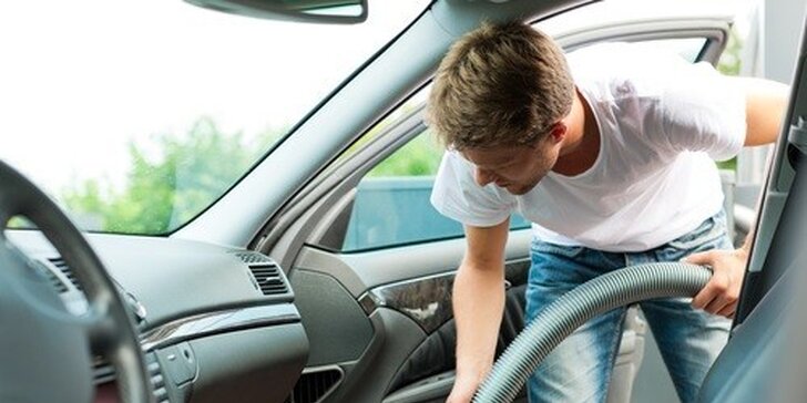 Nablýskajte svoje auto s ručným umytím exteriéru a interiéru a s ozónovou dezinfekciou klimatizácie